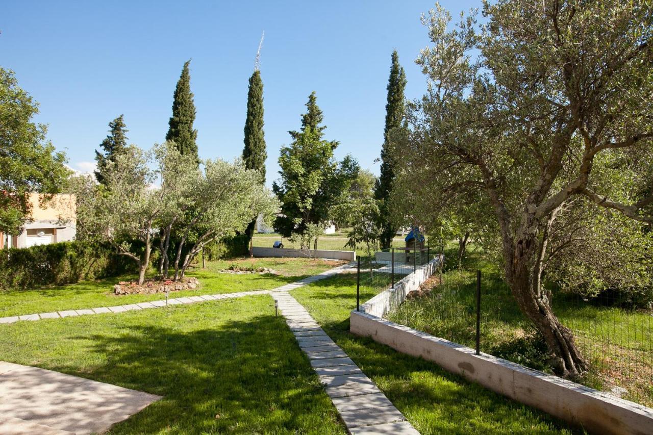 Apartmani Lea Starigrad Paklenica Luaran gambar