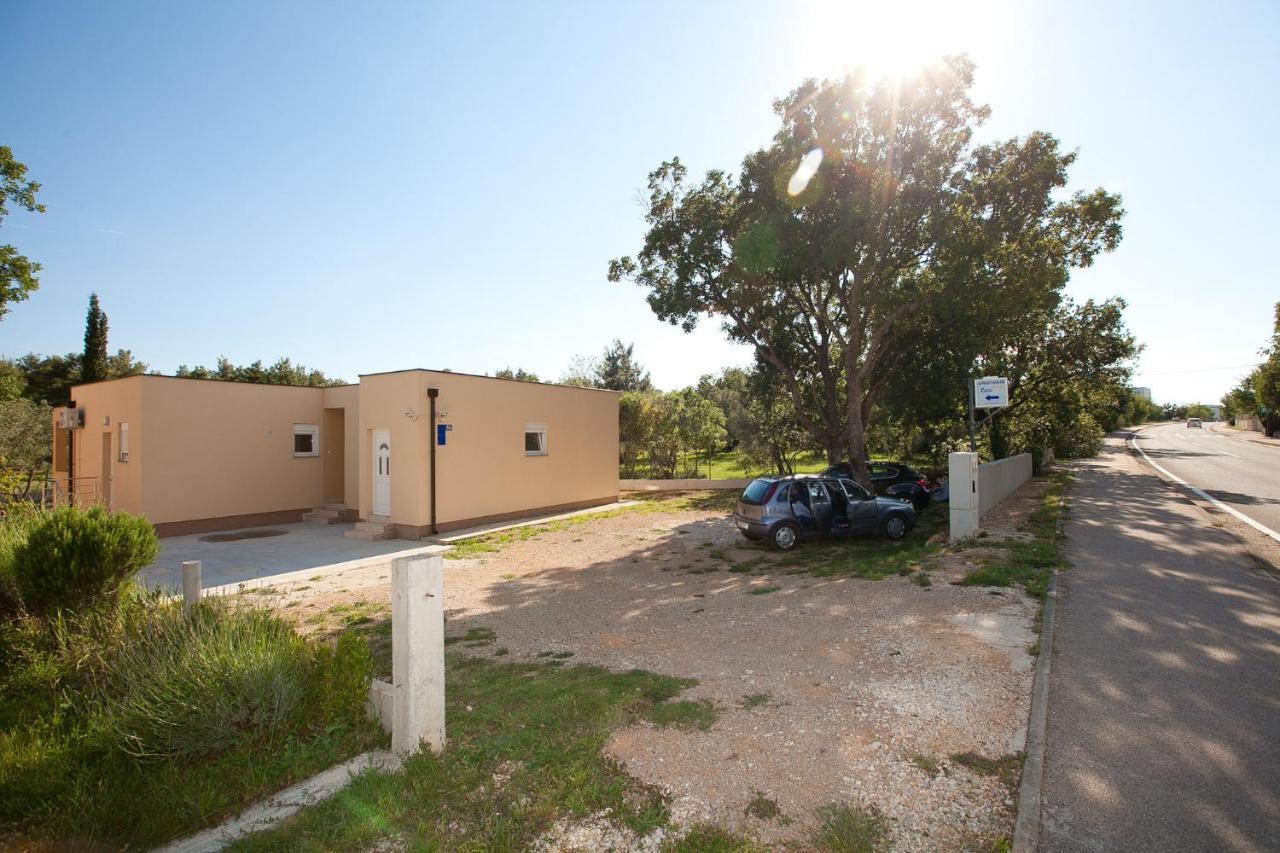 Apartmani Lea Starigrad Paklenica Luaran gambar