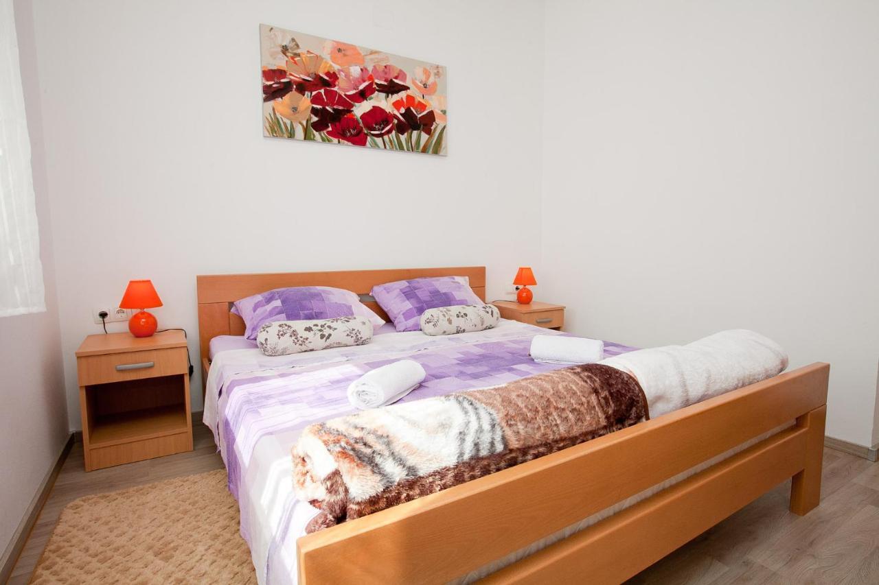 Apartmani Lea Starigrad Paklenica Luaran gambar