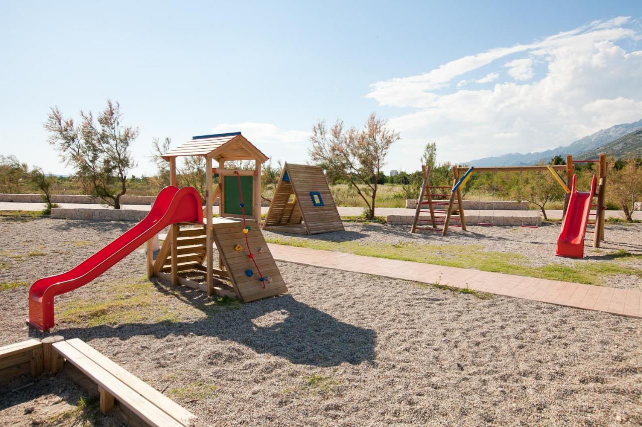 Apartmani Lea Starigrad Paklenica Luaran gambar
