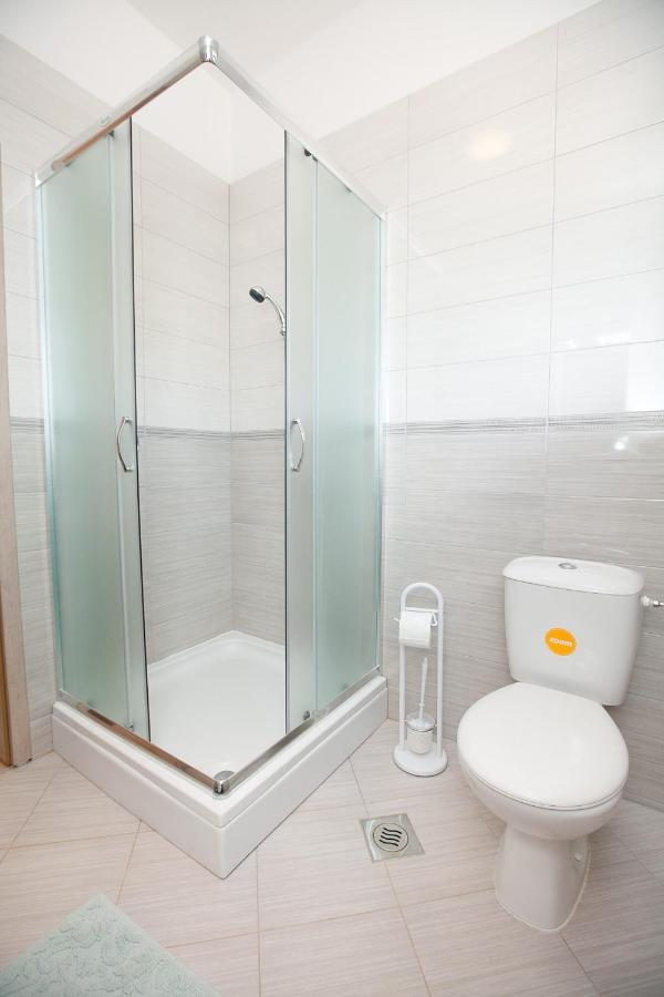 Apartmani Lea Starigrad Paklenica Luaran gambar