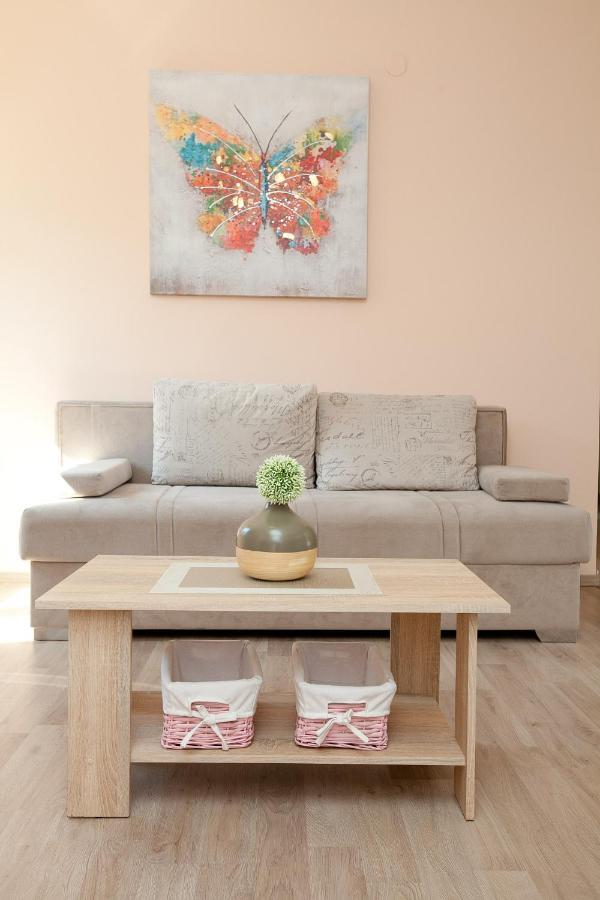 Apartmani Lea Starigrad Paklenica Luaran gambar