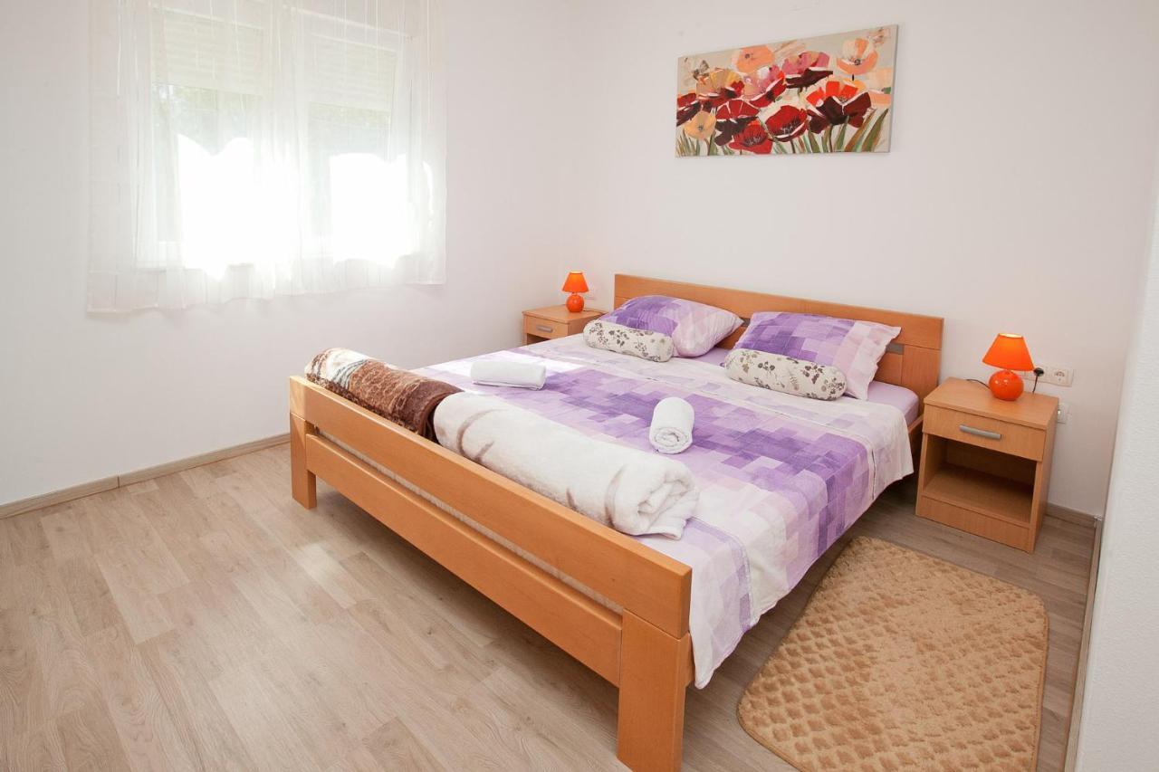 Apartmani Lea Starigrad Paklenica Luaran gambar